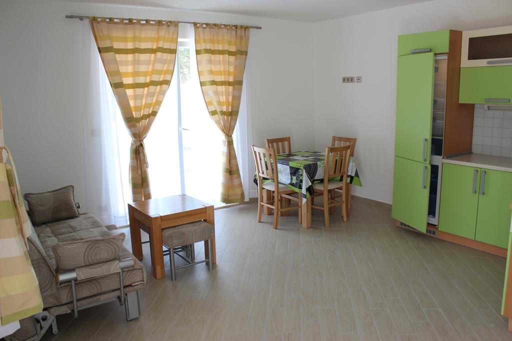 Apartments Villa Eva Slano Oda fotoğraf